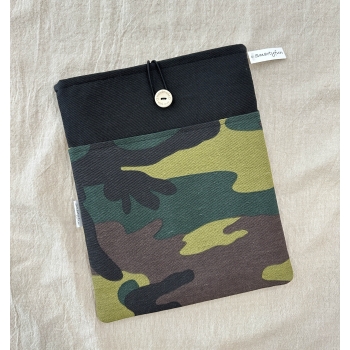 Funda Protectora "Camuflaje" con bolsillo