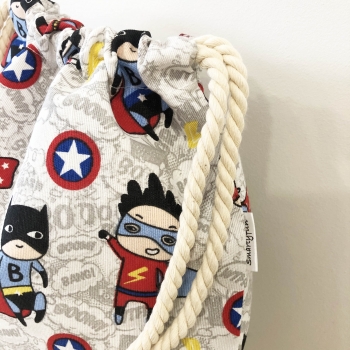 Mochila Infantil "Superhéroes"