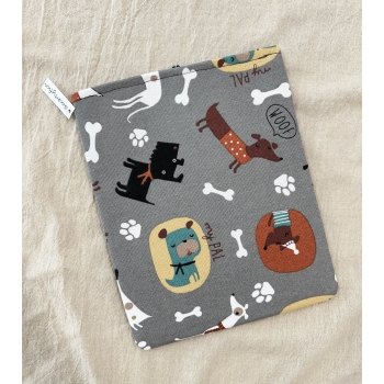 Funda Protectora "Perros" Gris con bolsillo