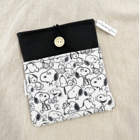 Funda Protectora para Ebook "Snoopy Bocetos" con bolsillo