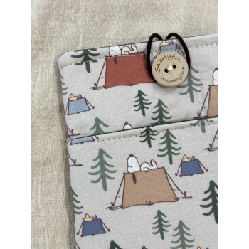 Funda Protectora para Ebook "Snoopy Camping" con bolsillo